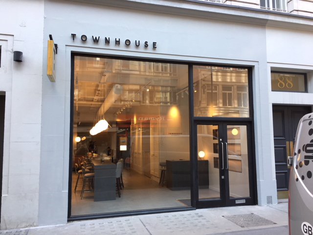 Town House Nail Bar And Beauty Salon London Pegasus